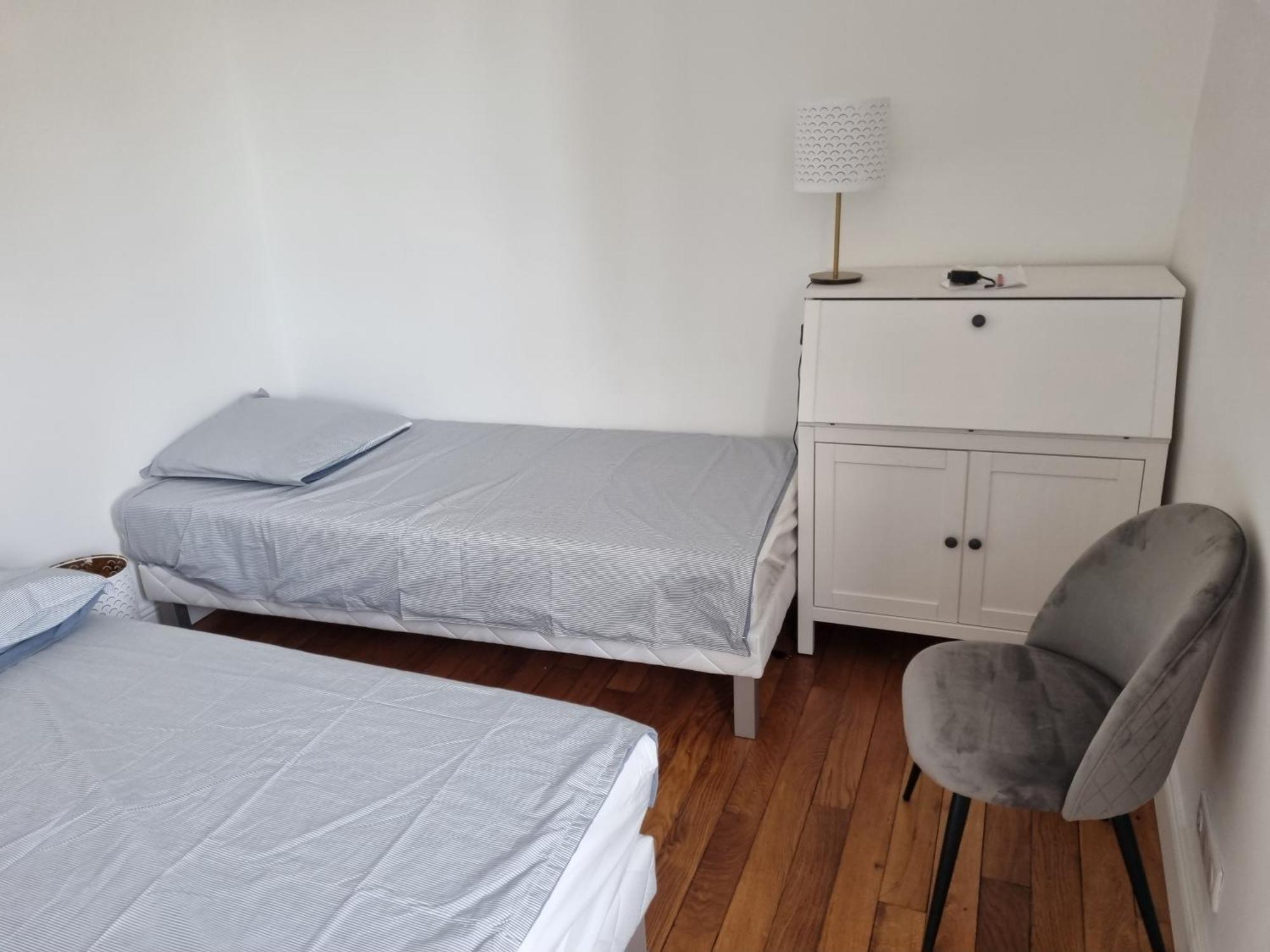 Face Chateau St Germain En Laye, Appartement 4 A 6 Personnes, 23 Min De Paris Champs-Elysees Saint-Germain-en-Laye Exterior foto